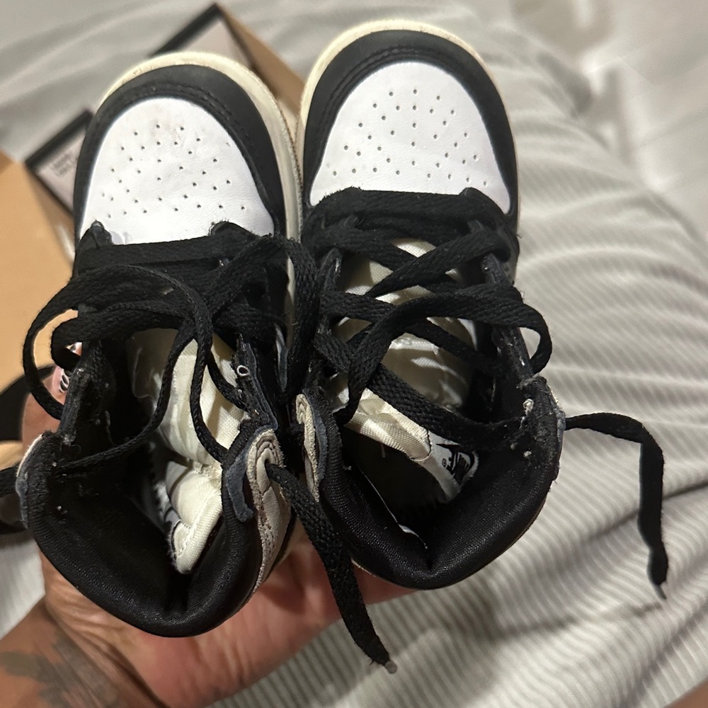 Nike Kids Black and White Sneakers